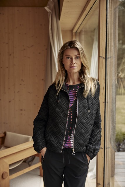 W23 237 Roma top, W23 213 Anis jacket, W23 211 Bendy travel pants