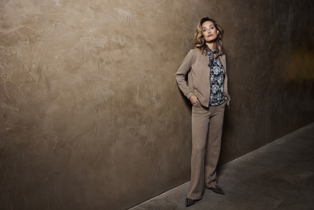 W25-131 Pia top, W25-104 Quinn jacket, W25-104 Sloane pants